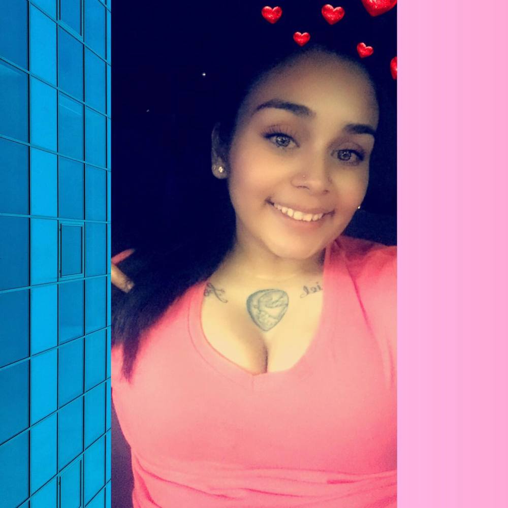 Meet your Posher, Mireya